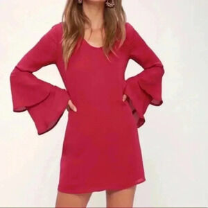 NWT Lulus Magenta Tiered Bell Sleeve Dress